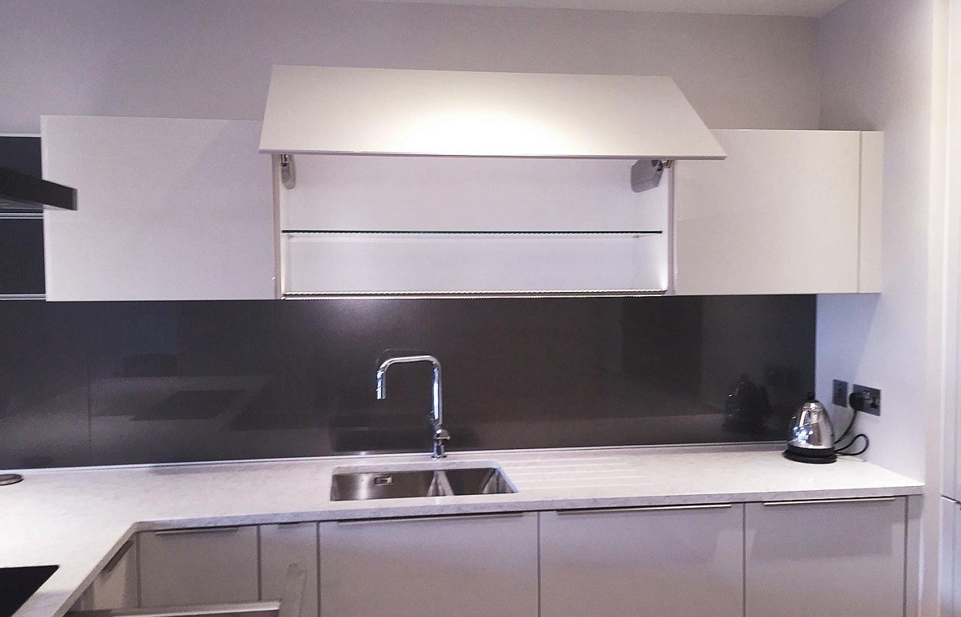 Lift Up hydralic units glass shelfs