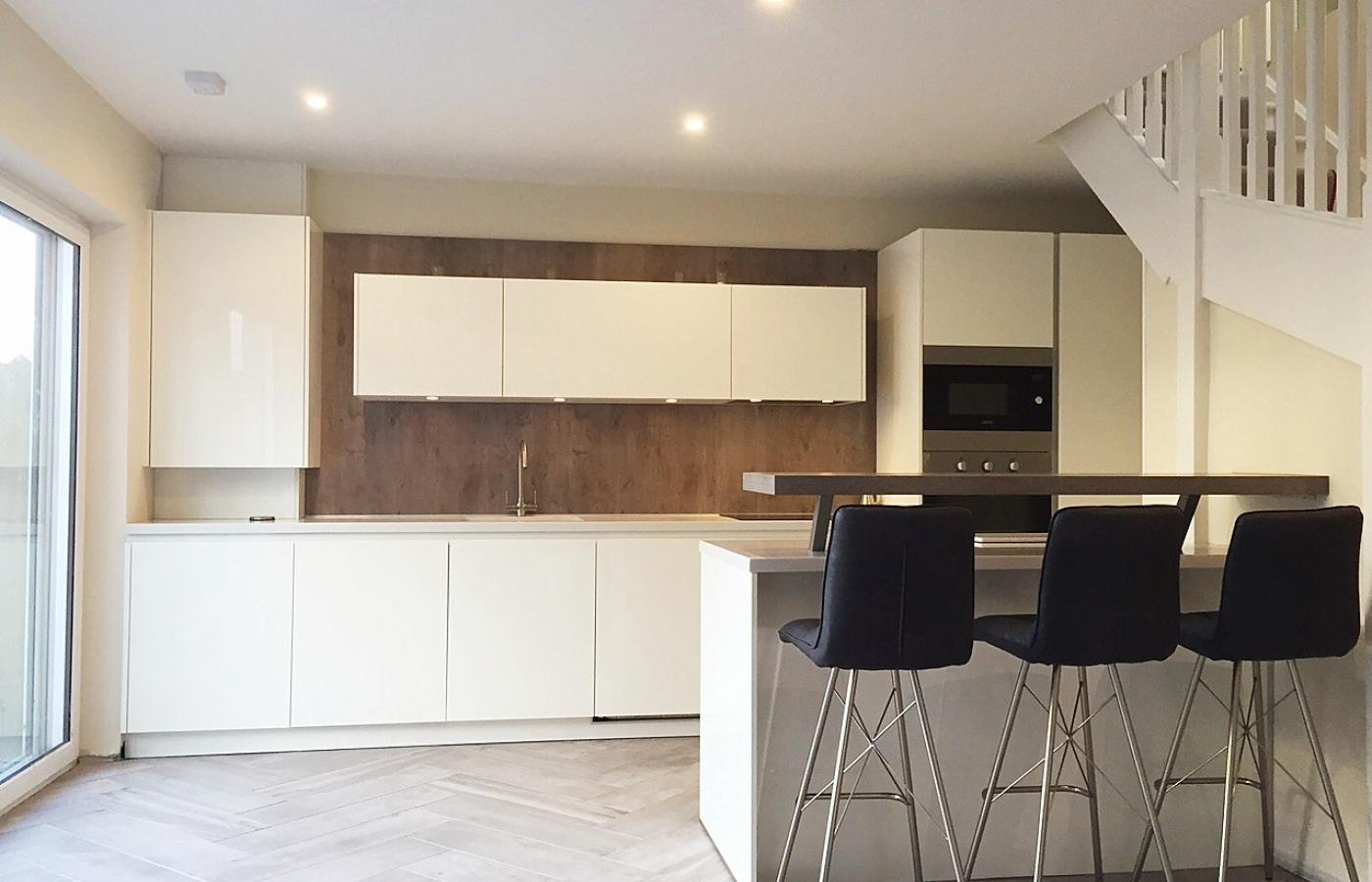 Y - Line LK White High Gloss Kitchen