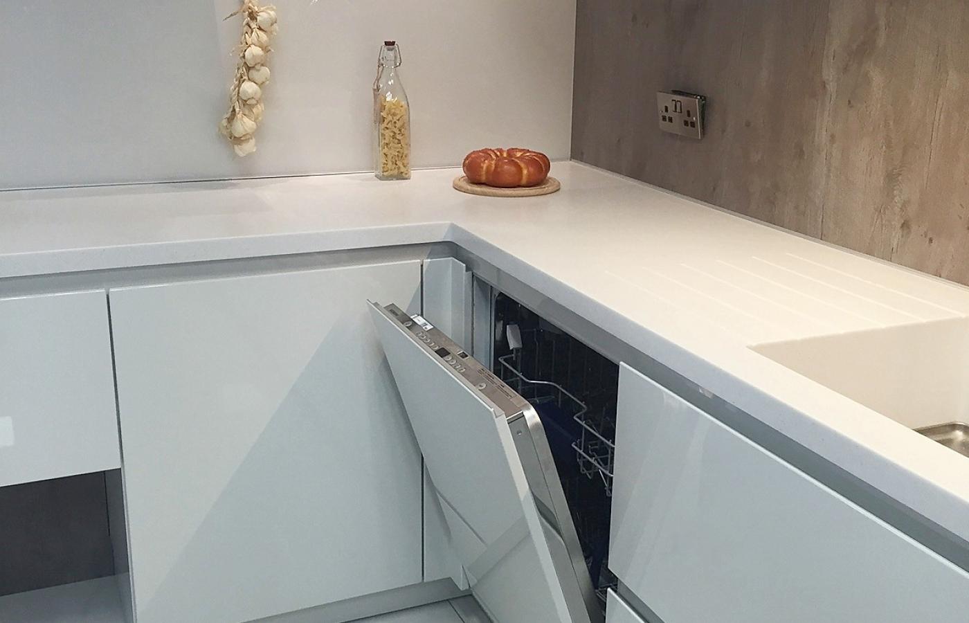 Integrated Dishwasher