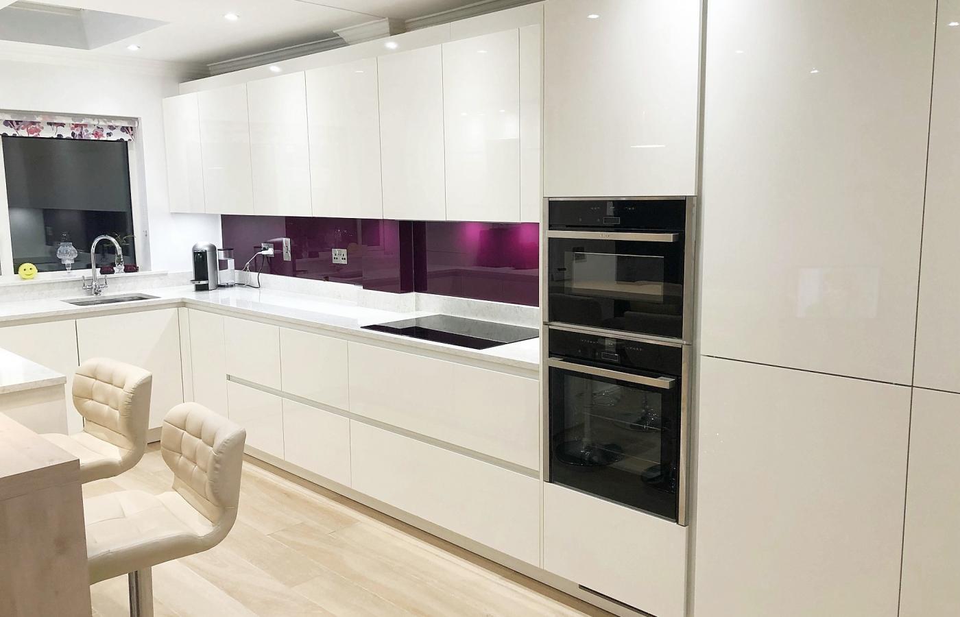 white gloss kitchen