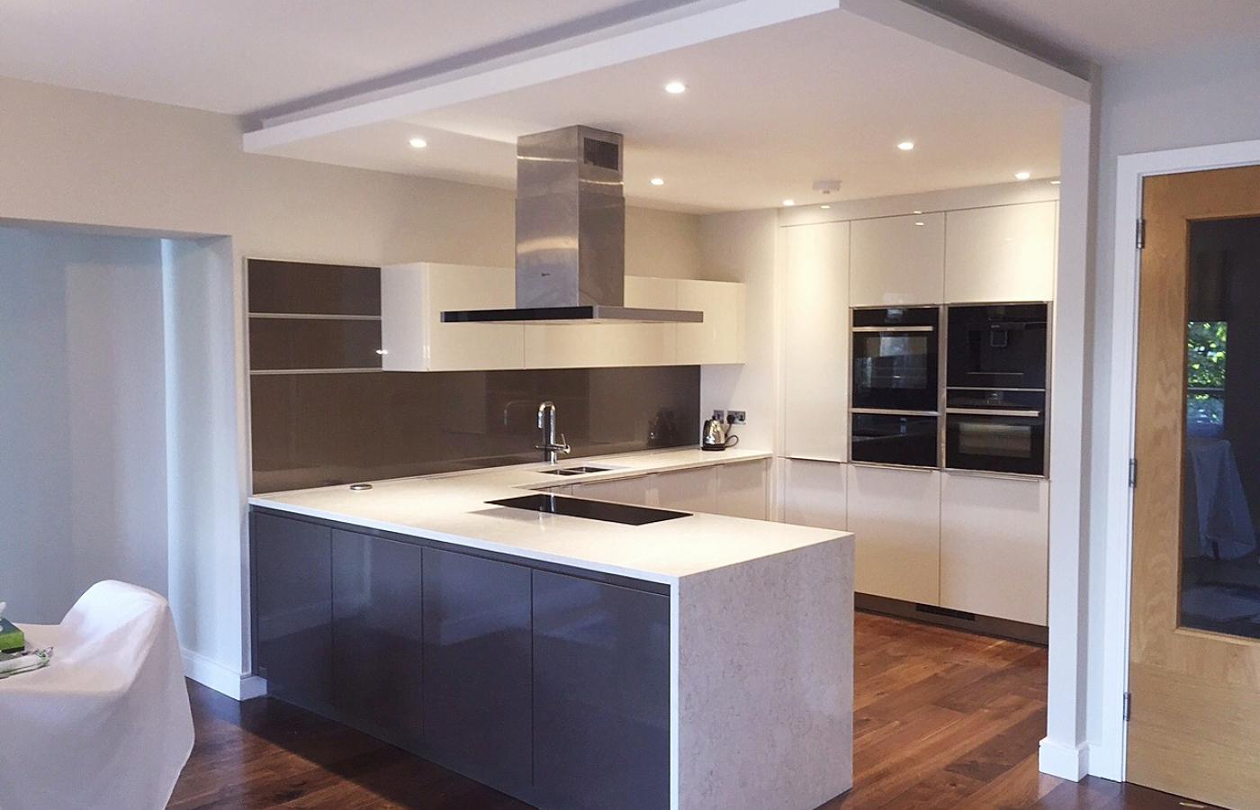 Crystal LH & Silver Brown LK  G shaped  Kitchen