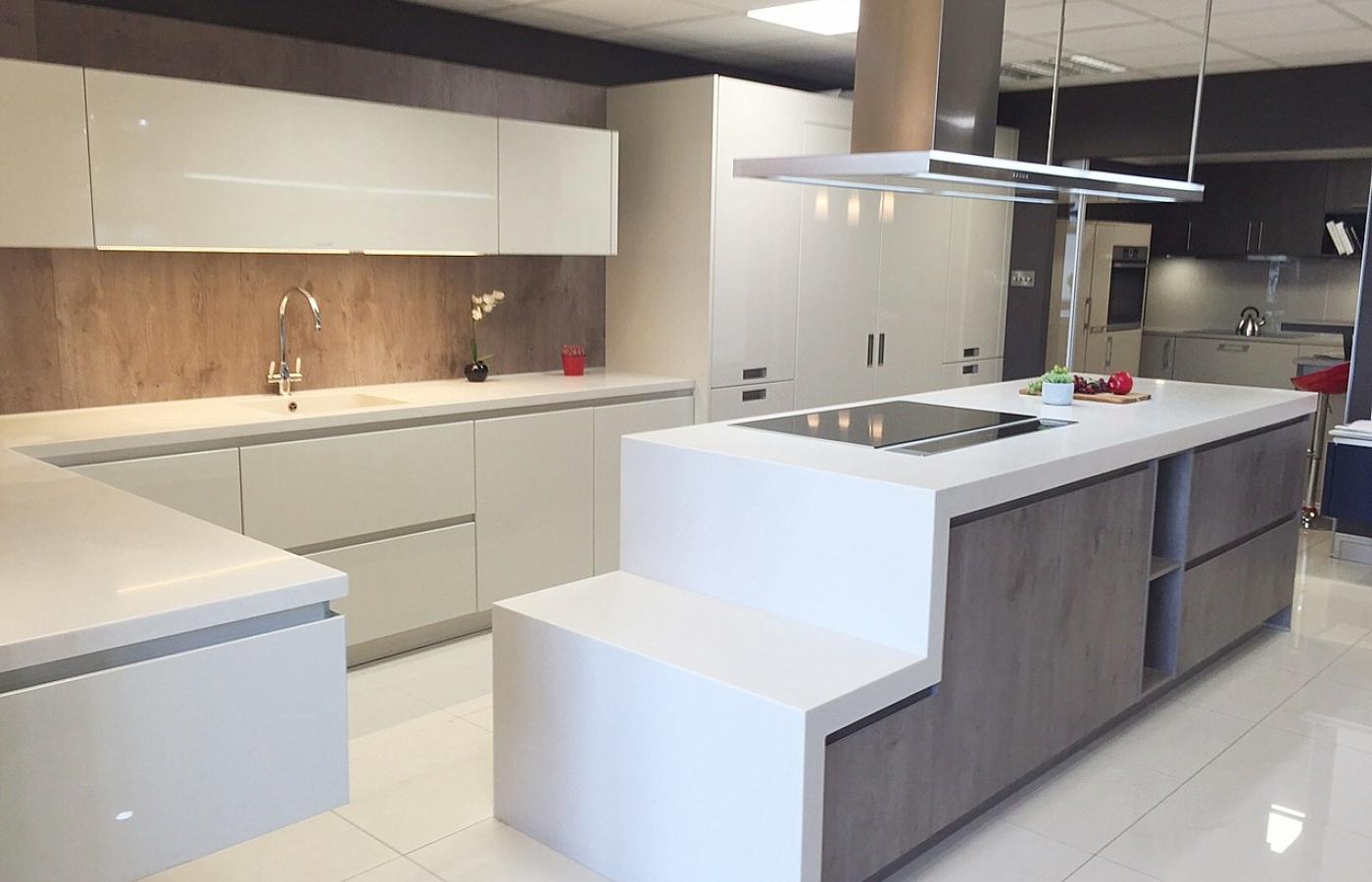 Island 80mm Corian Worktop ( Showroom )