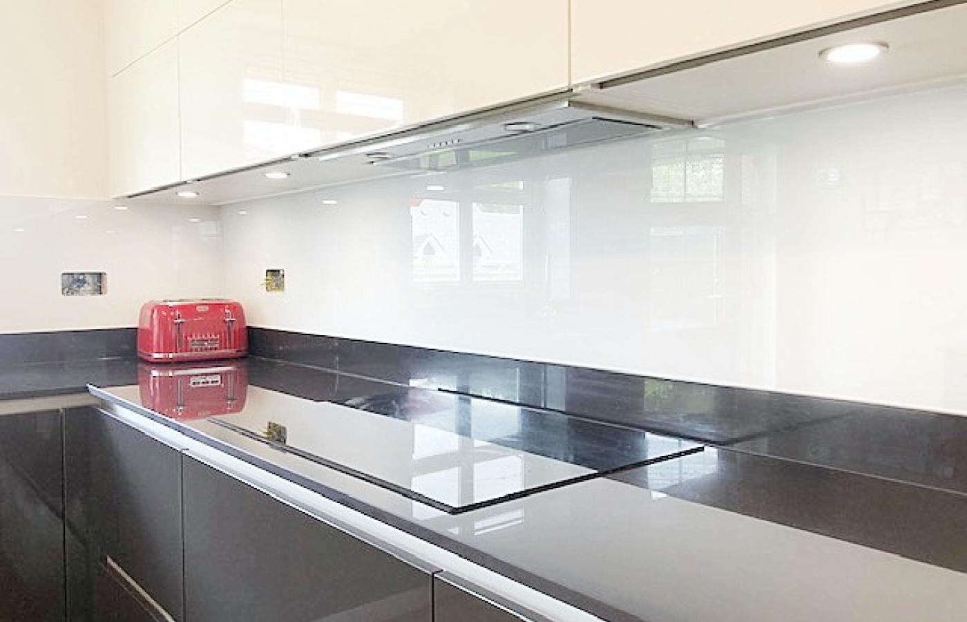 Kitchen Undermounted Lights